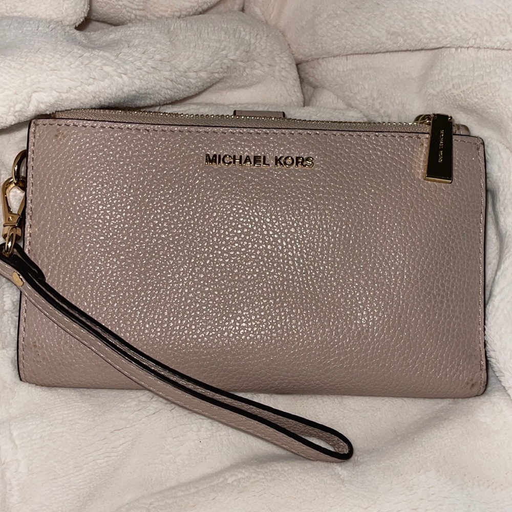 Michael Kors Pebble Leather Wallet